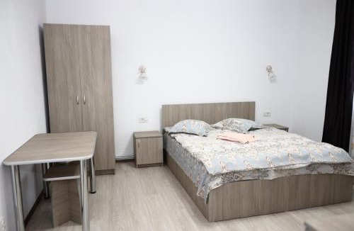 Arefu House | Hățașul Bunicului