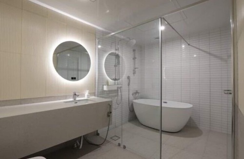 Buk-gu Hotel | H AVENUE