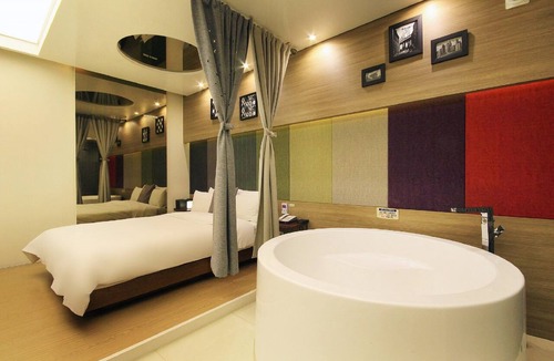 Songman Hotel | H Drive Hotel