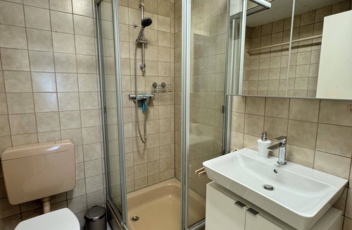 Sindelfingen Apartment | H&H Home - Quite and Central Apartment near Park in Sindelfingen