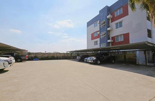 Bang Bua Thong Hotel | H-Hub BBT