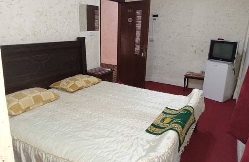 Jabal Al-Hussein Hotel | H Mamaya