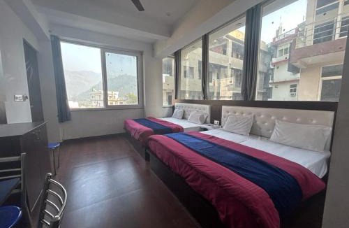 Tapovan Hotel | H R Stays