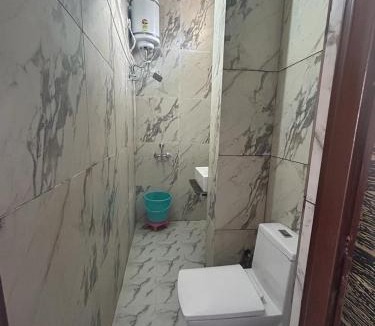 Tapovan Hotel | H R Stays