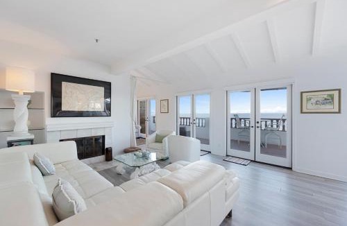 Avalon House | H242 - Hamilton Cove Villa 2-42