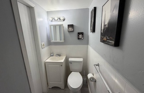 Lakefront Apartment | H3-1 Bedroom Inner Harbor