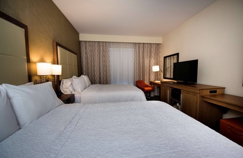 Truro Hotel | Hampton Inn & Suites by Hilton Truro