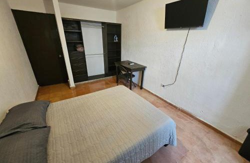 Downtown Cancun House | Habitación centrica con baño privado