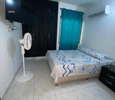 Monteria House | Habitación, excelente ubicación, ambiente familiar