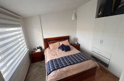 Tumbaco House | Habitacion Master Privada con parqueadero