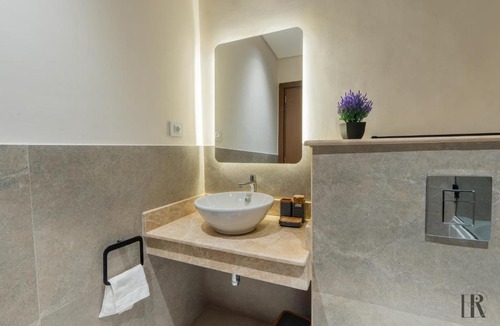 Sheikh Zayed City Hotel | Habitat Towers