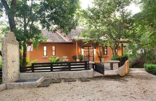 Barco Quebrado Hotel | Hacienda Barrigona