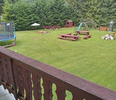 Czarna Gora House | Hacjenda - Apartamenty i Pokoje Gościnne