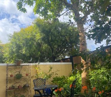 Somerset West Apartment | Hack's Shack