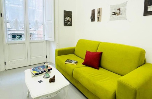 Centro Storico Apartment | Hackert Art Room Apartment