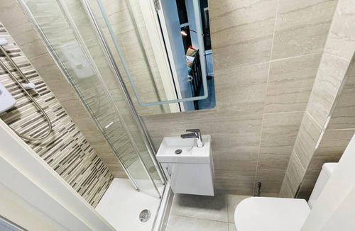 Upper Clapton Apartment | Hackney Studios by Sleepy - Studio Flat 10