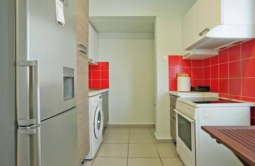 Petralona Apartment | Hadi Sea Side