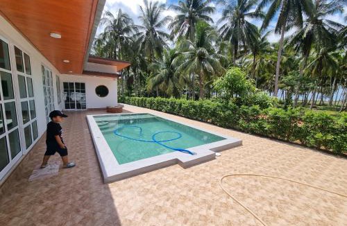 Thepha Villa | Hadkaew Thepha Pool Villa by Jehsana