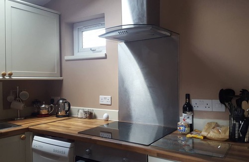 Ferryside Cottage | Hafan fferi, Ferryside, 1 bedroom cottage near the beach