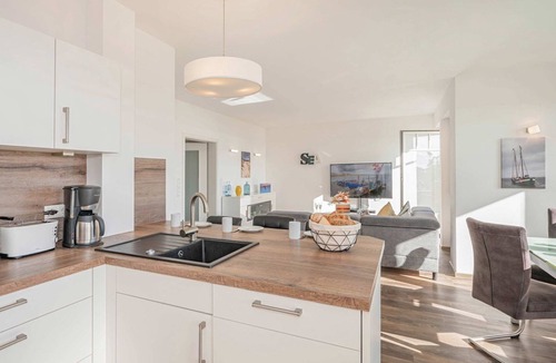 Kamminke Apartment | Haffblick - Modern vacation apartment with terrace & lake view - only 350 m to the lagoon