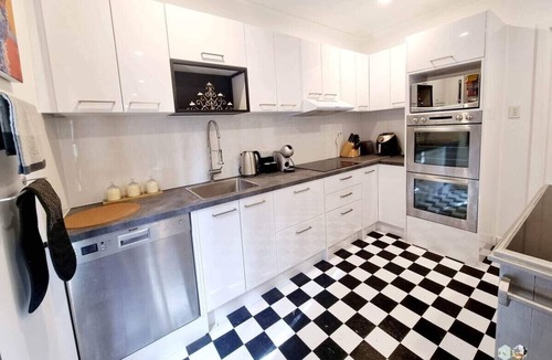 Echunga Cottage | Hahndorf Providence Cottage 30 minutes from the CBD. Pet friendly. Outdoor bath