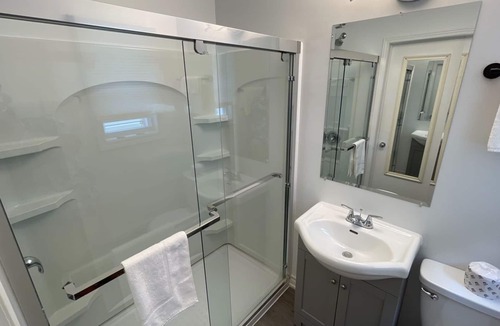 Haileybury Hotel | Haileybury Beach Motel