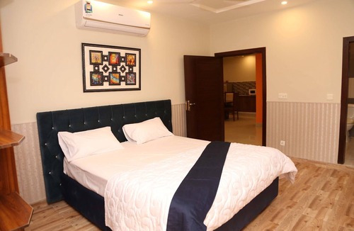 Islamabad Bed & Breakfast | Hak Mall Suites