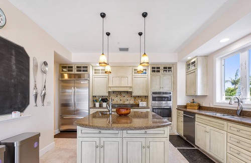 Wulfert House | Hakuna Matata ! Beautiful Five Bedroom Captiva home with many free amenities !
