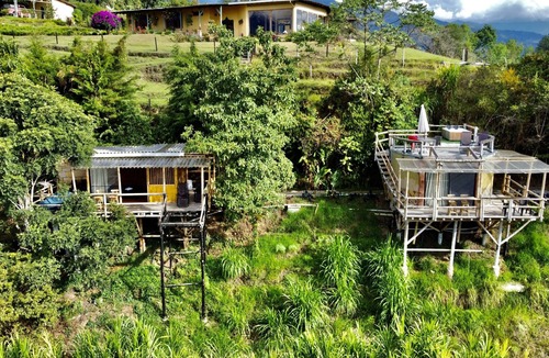 Salento Cabin | hakuna matata glamping salento timon