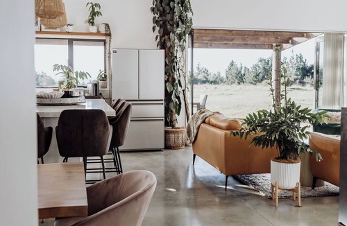 Hokitika House | Halcyon Point - Private Hokitika Designer Retreat