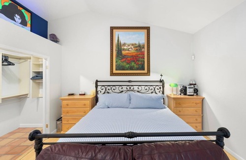 Alhambra House | Half acre 5 bedroom 4 bath farmhouse. Huge Yard, Arcade, Firepit, Pool Phoenix!