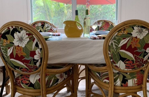 Waimanalo Beach House | Half block to Waimanalo Beach, cute 3-br bungalow