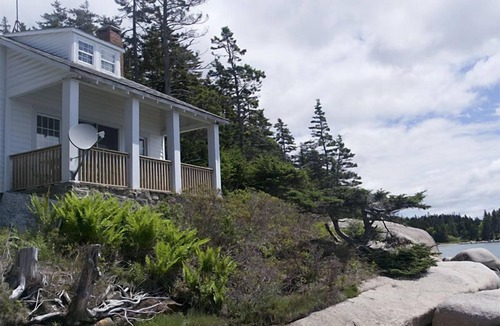 Stonington House | Half House - Rustic, Cape, Oceanfront w/Sunsets