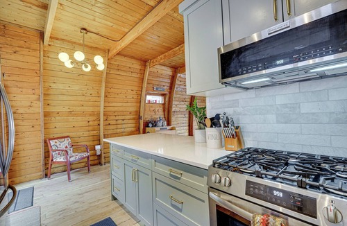 North Park City Cabin | Half-Mi to Park City Mountain: Cabin w/Hot Tub!