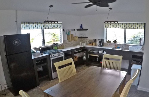 Stella Maris Cottage | Half Moon Cottage - Ocean View in Stella Maris Settlement on Long Island