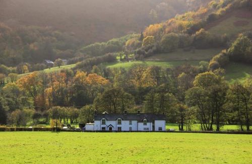 Llanthony Hotel | Half Moon Inn