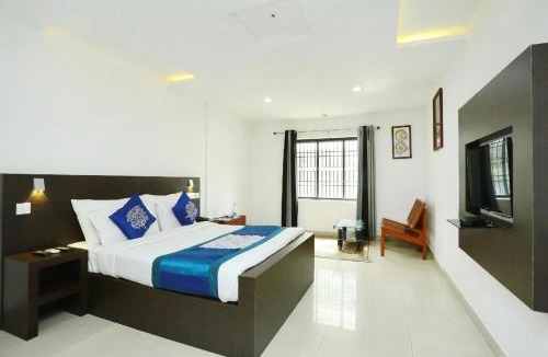 Kozhikode Hotel | Half Moon Residency Calicut