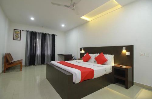 Kozhikode Hotel | Half Moon Residency Calicut