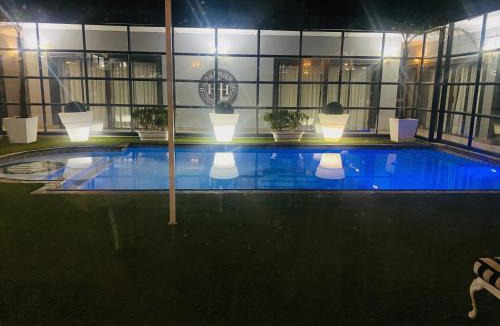 Kimberley Hotel | Halfway House Hotel
