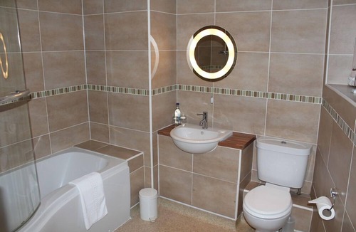 Kingsand Hotel | Halfway House Inn