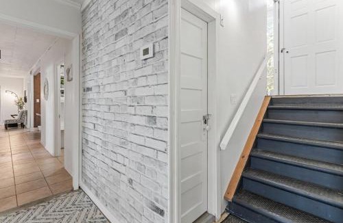 Dysart et al House | Haliburton Lakefront Escape with Hot Tub, Sauna, Fire Pit & BBQ