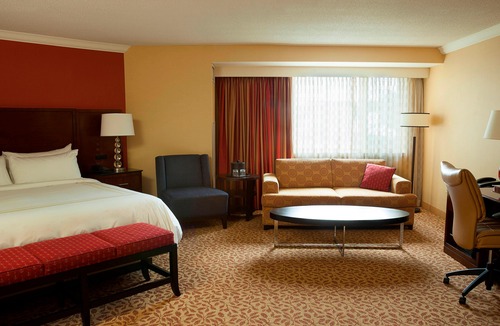 Downtown Halifax Hotel | Halifax Marriott Harbourfront Hotel