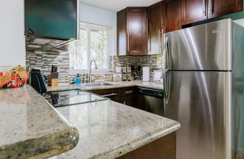 Hallandale Beach House | Hallandale House/5 min to Beach/BBQ/close to Miami