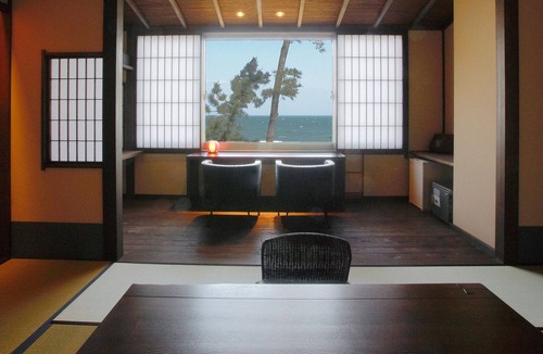Futami House | Hamachiyokan