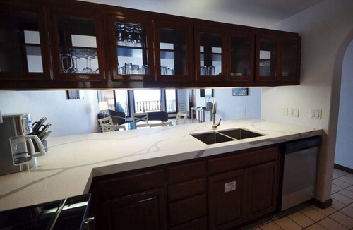 Avalon Condo | Hamilton Cove Oceanfront view 2bd with golf cart