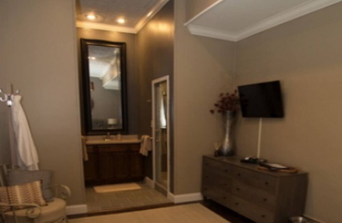 West Monroe House | Hamilton House Inn