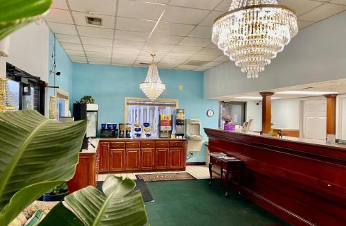 Wilkes County Hotel | Hamilton Inn Jonesville I-77