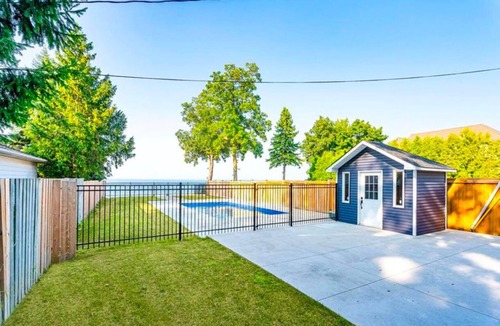 Winona House | Hamilton Lakeside Haven ~ 4BR of Peace & Comfort