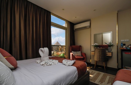 Kafrat al Jabal Hotel | Hammis Pyramids View
