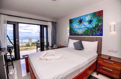 Castries Bed & Breakfast | Hammock CoCo-Nut - by ZenBreak
